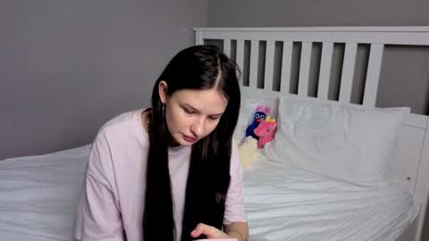 Karina online show from 11/10/25, 02:32