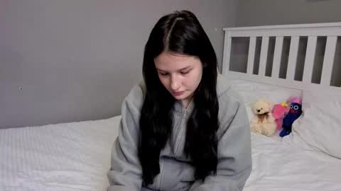 Karina online show from 11/13/25, 03:27