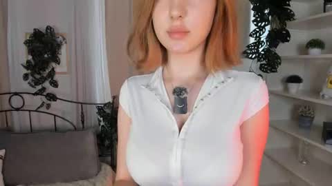 Snapshot of _monnytoon_ chatting on 06/17/26, 03:02 Eva online show from 06/17/26, 03:02