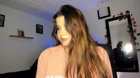     liaaa 4u online show from 12/02/24, 11:40