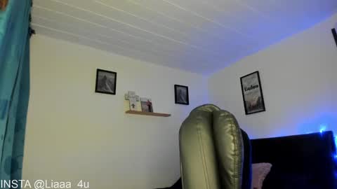     liaaa 4u online show from 12/21/24, 03:47