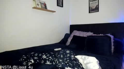     liaaa 4u online show from 02/10/25, 01:24