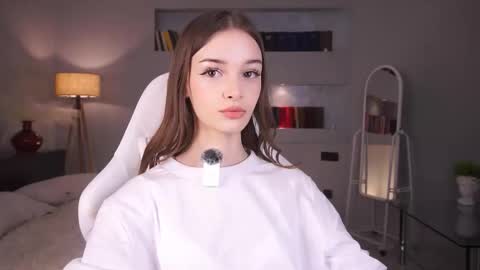 Snapshot of _moonlit_melody_ chatting on 02/27/26, 05:13 Margo online show from 02/27/26, 05:13