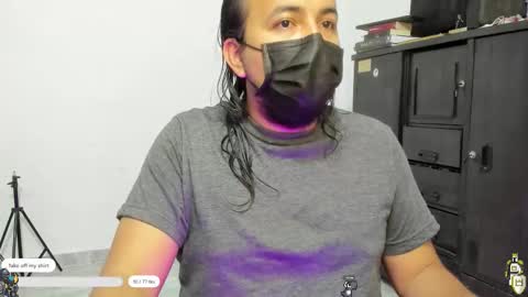 Snapshot of _mr_john chatting on 11/03/25, 05:09   John    online show from 11/03/25, 05:09