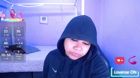 nahomi  online show from 10/07/25, 12:08