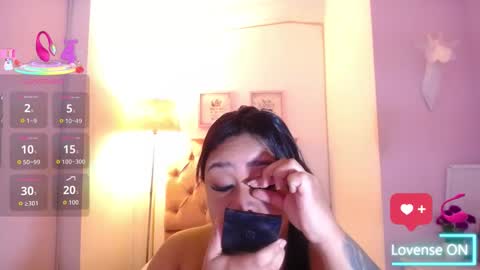 nahomi  online show from 11/16/25, 01:55