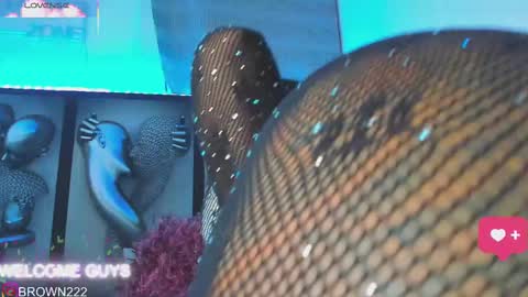 naomi brown online show from 10/01/25, 04:18