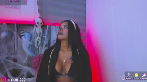 naomi brown online show from 10/27/25, 02:37