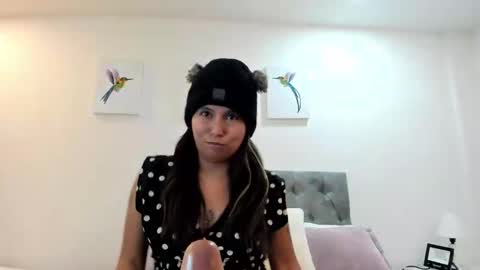 Natalie online show from 01/22/25, 03:31