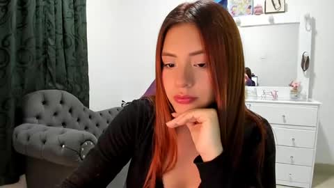 Nathalia online show from 04/28/26, 04:06