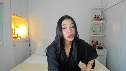 independent model natha online show from 09/12/25, 08:36