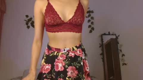 _nayade_ online show from 12/01/24, 10:10