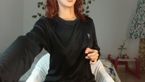 _nayade_ online show from 01/05/25, 11:55