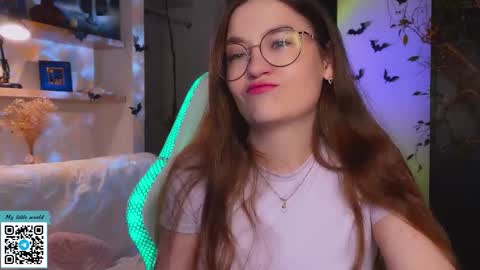 Mia with a big heart  online show from 10/26/25, 12:27