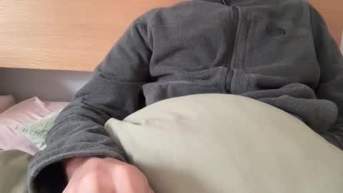 Max online show from 11/08/25, 11:32