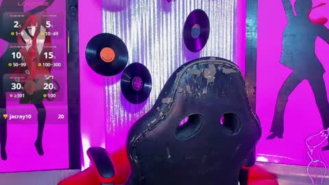 Nicky  Please help me with your thumbs up its importan online show from 04/08/26, 09:04