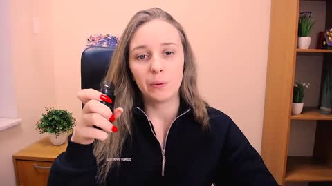 Nica online show from 01/19/25, 12:17