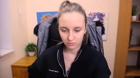 Nica online show from 02/24/25, 12:37