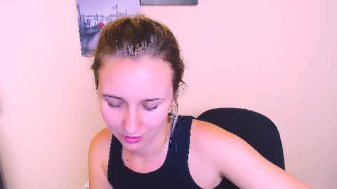 Snapshot of _nicole_new chatting on 07/28/26, 03:21 Nica online show from 07/28/26, 03:21