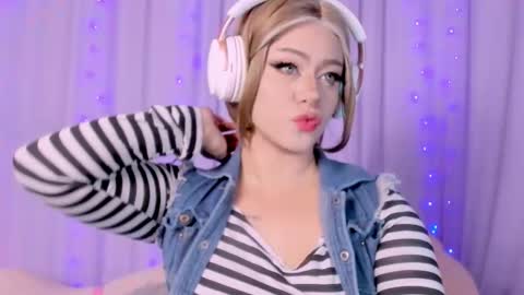 Snapshot of _niiky chatting on 10/06/25, 12:46 niiky online show from 10/06/25, 12:46