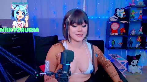 Snapshot of _niiky chatting on 11/18/25, 10:52 niiky online show from 11/18/25, 10:52