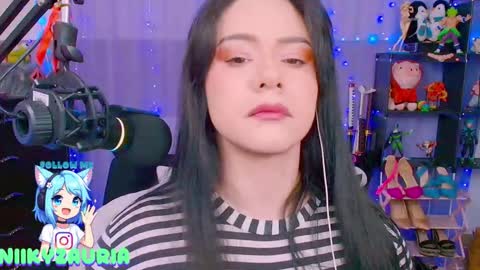 niiky online show from 02/06/26, 01:25