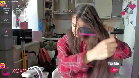 Nika online show from 10/03/25, 12:46