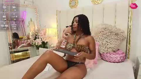 Snapshot of _ninafox_ chatting on 06/15/26, 08:22 ninafox online show from 06/15/26, 08:22