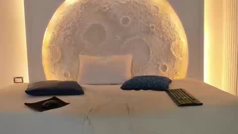 Noah online show from 09/17/25, 08:10