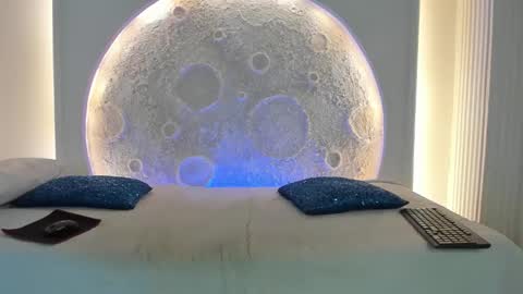 Noah online show from 09/19/25, 08:31