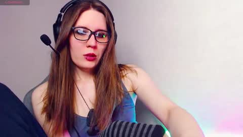 Tracy online show from 02/11/25, 01:41