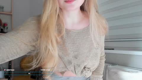 Snapshot of _o0o__ chatting on 01/19/25, 09:34 Adalin online show from 01/19/25, 09:34