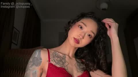 Mikayla online show from 04/19/26, 10:45