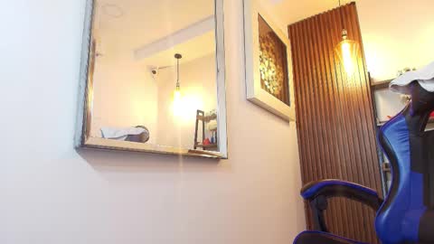 Olivia online show from 01/14/26, 11:05