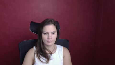 Snapshot of _olivia_moon chatting on 09/11/25, 05:40 Olivia online show from 09/11/25, 05:40