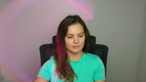 Snapshot of _olivia_moon chatting on 09/15/25, 05:29 Olivia online show from 09/15/25, 05:29