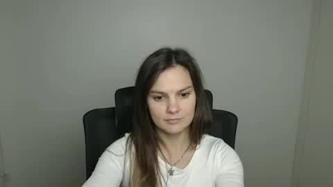 Snapshot of _olivia_moon chatting on 09/19/25, 11:11 Olivia online show from 09/19/25, 11:11