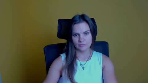 Snapshot of _olivia_moon chatting on 09/26/25, 11:25 Olivia online show from 09/26/25, 11:25