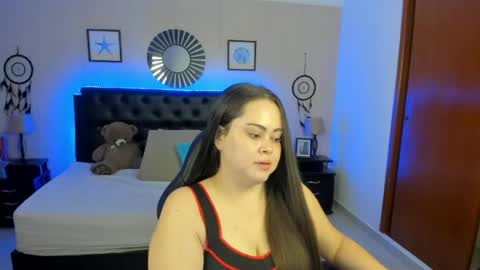 Snapshot of _oliviajoness chatting on 04/25/26, 12:41 Olivia jones online show from 04/25/26, 12:41
