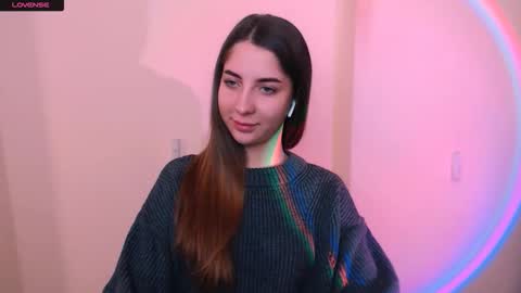 Olivia online show from 11/28/25, 11:13