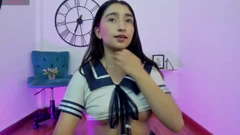 Orquidea  online show from 02/12/26, 01:28