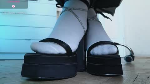 Snapshot of _owner_ chatting on 09/24/25, 06:39 The Supreme Goddess Rose online show from 09/24/25, 06:39