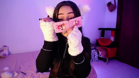 Paris online show from 04/18/26, 10:21