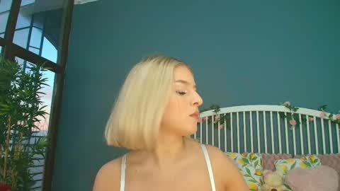 Alisa online show from 10/30/25, 05:09