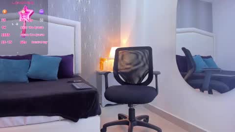  peach1  online show from 09/22/25, 02:08