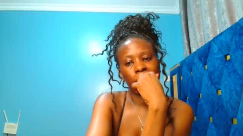 Snapshot of _peach_p chatting on 03/06/25, 07:03 Peach online show from 03/06/25, 07:03