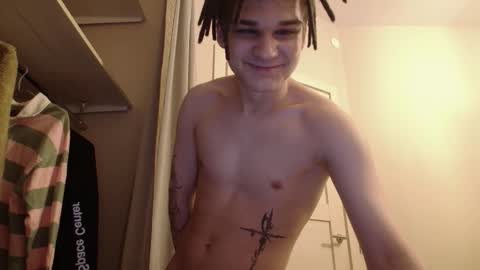 Snapshot of _peachtree_ chatting on 12/13/25, 08:04 Willie online show from 12/13/25, 08:04