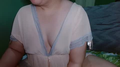 Snapshot of _pinayglamourbum_143xxx_ chatting on 02/17/26, 01:13 Pinaylovelybum online show from 02/17/26, 01:13
