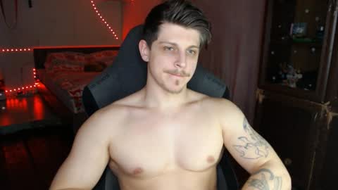 Snapshot of _purrari chatting on 12/20/24, 12:52 Vampire online show from 12/20/24, 12:52