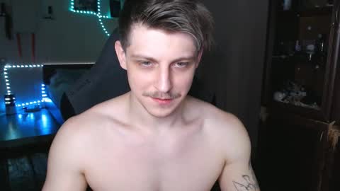 Snapshot of _purrari chatting on 03/11/25, 05:38 Vampire online show from 03/11/25, 05:38